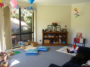 Come creare uno spazio gioco Montessori in casa per bambini da 6 a 18 mesi