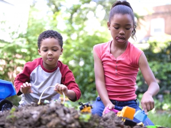 9 giochi e attività a tema giardinaggio con i bambini
