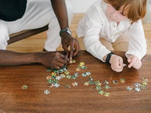 Perché dovresti fare più puzzle con i tuoi bambini