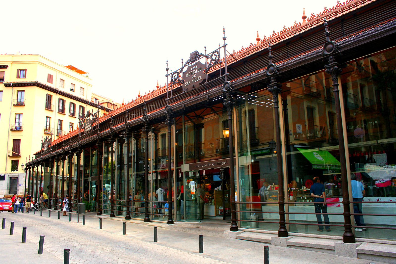 1599px-Mercado_de_San_Miguel_Madrid_04.jpg