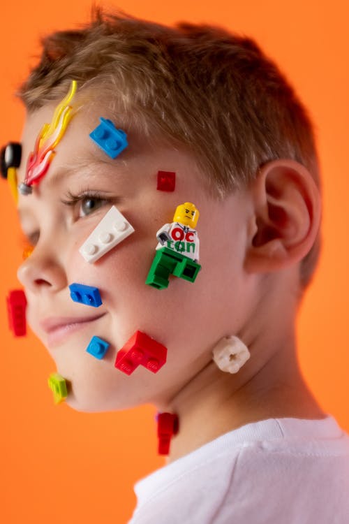 bambino-lego.jpg