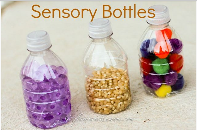 Bottiglie sonore fai da te, giochi sensoriali montessori