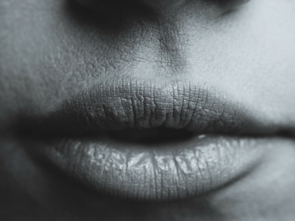 Oil pulling, quando il detox passa dalla bocca