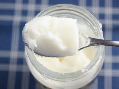 10 usi cosmetici straordinari dell’olio di cocco