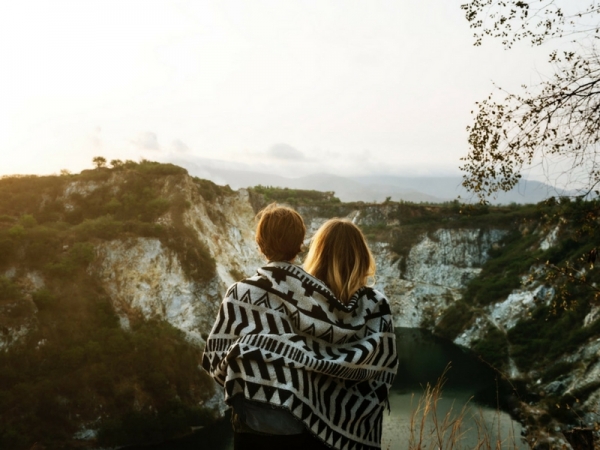 Parlare con le amiche fa scientificamente bene