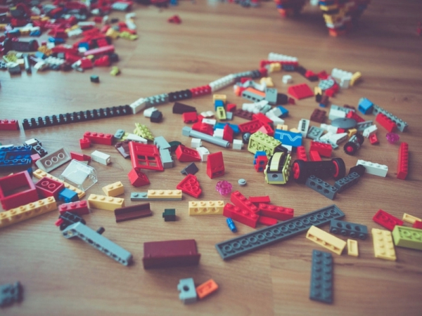10 idee per giocare con i Lego in maniera alternativa