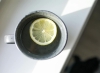 Bere l'acqua col limone fa davvero bene e aiuta a perdere peso?