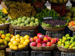 Cibi integrali, frutta e verdura: la questione della fibra durante lo svezzamento