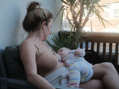 Come prendersi cura dei capezzoli durante l'allattamento