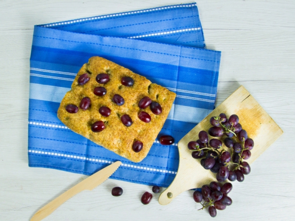 Focaccia dolce con uva