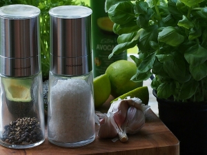 Sale alle erbe rimineralizzante: ottimo per ossa, unghie e capelli