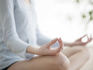 Lo yoga che aiuta a diminuire i dolori mestruali