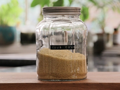 Cos'è il cous cous e perché dovremmo mangiarlo più spesso