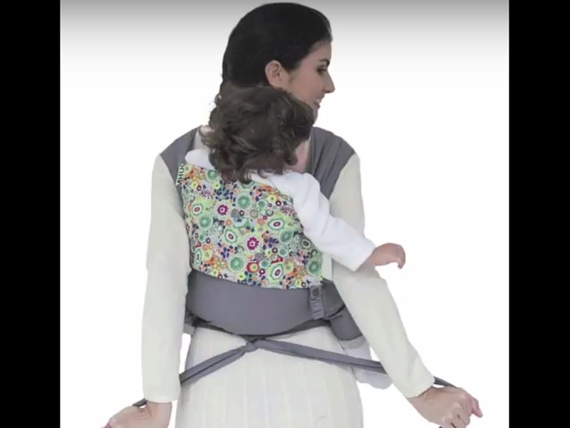 Come portare il bambino con il mei tai sulla schiena