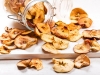 Chips di mela al forno e all'essiccatore