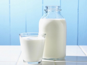 10 buone ragioni per smettere di bere latte e mangiare formaggi