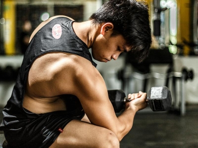 Adolescenti e palestra: il pericolo è la bigoressia