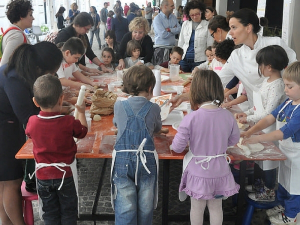 A Roma I diti in pasta: i laboratori di cucina per bambini