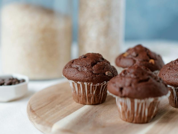 Camille al cacao: i muffin carote e mandorle con un tocco in più