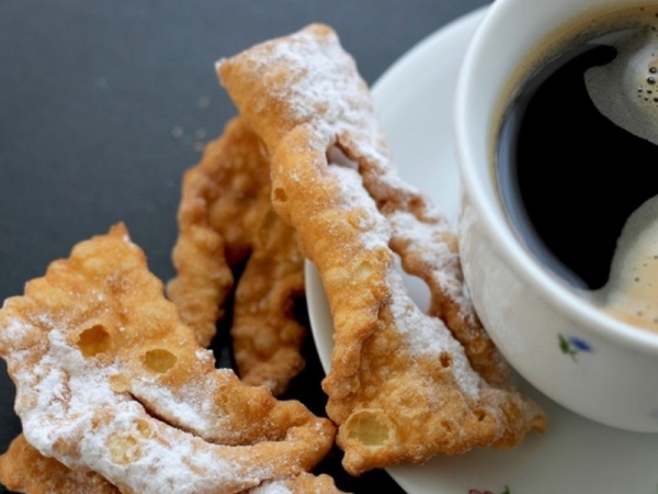 Un dolce di carnevale leggero, i crostoli non fritti