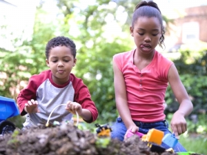 9 giochi e attività a tema giardinaggio con i bambini