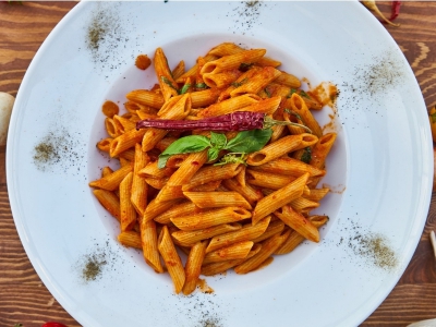 La pasta cotta con il coperchio magic cooker