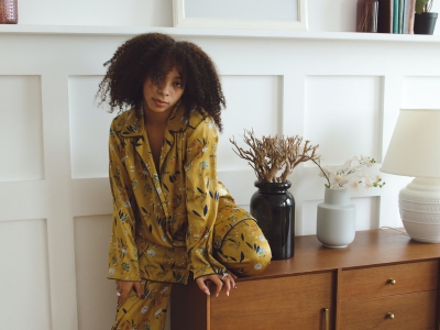 Il pigiama da donna? Se è elegante, va bene anche per uscire di casa