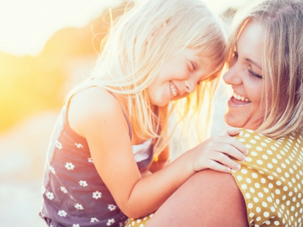 Dal blog di Ellen Seidmann la riflessione sul lavoro infinito delle mamme di oggi