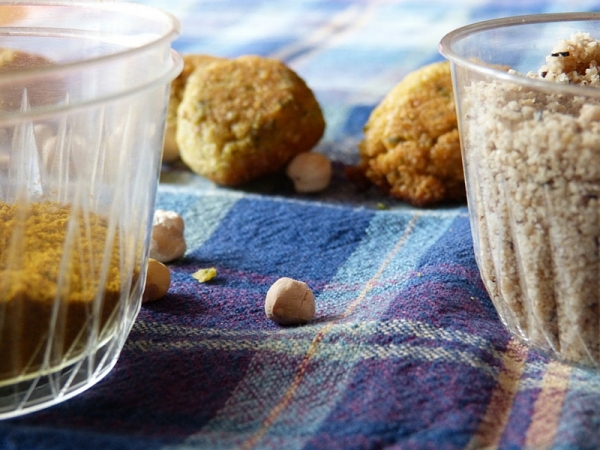 Polpette di ceci, porri e curry