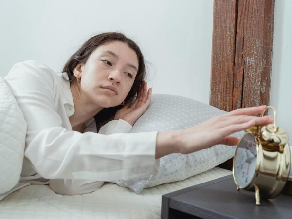 Le 6 abitudini serali per svegliarsi più felici