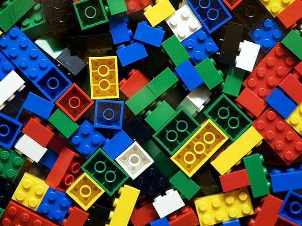 I benefici del giocare con i mattoncini Lego