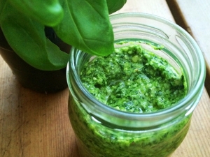 La ricetta veloce del pesto
