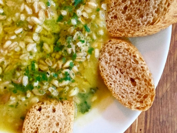 Zuppa di farro scaldacuore