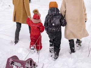 Giocare all&#039;aperto: gli stivali da neve per bambini e bambine