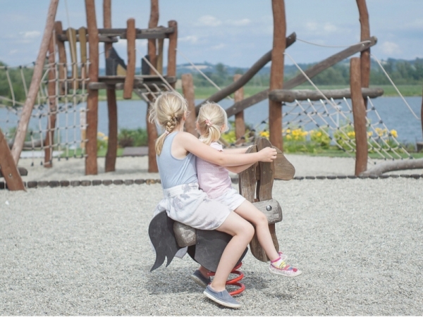 Mary, la mamma che gira per parchi gioco in tutto il mondo