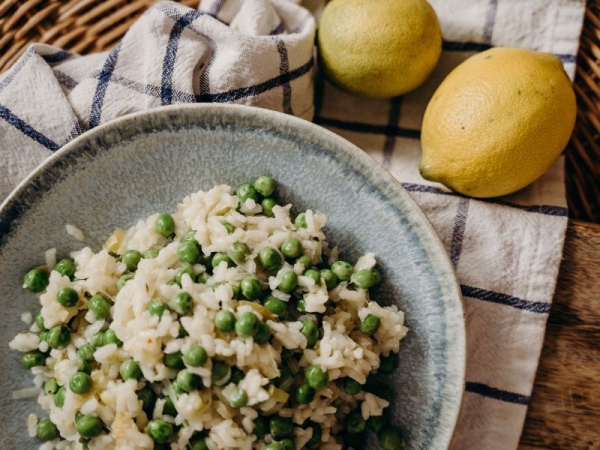 Risotto con piselli al limone
