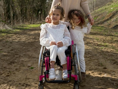 Un papà ha creato pannolini inclusivi per i ragazzi con disabilità