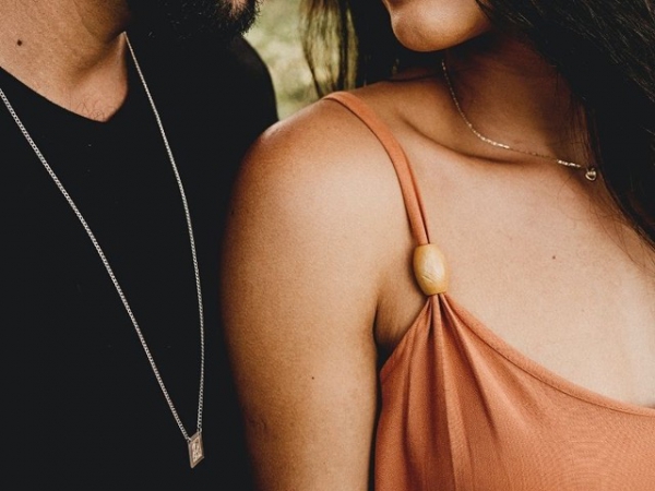 Per celebrare la nascita di un figlio, un gioiello è un’ottima idea